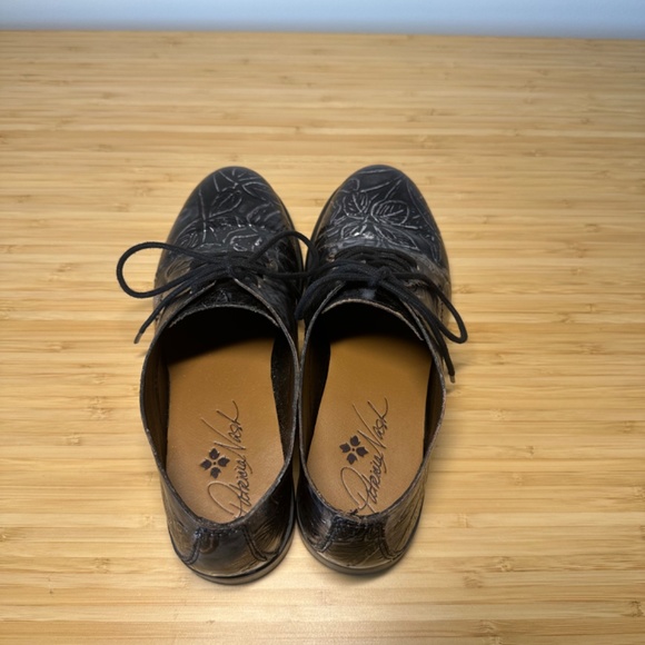 Patricia Nash Oxfords Size 6M - Picture 4 of 7